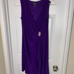 🔥 Sale 🔥Beautiful Formal Woman Sleeveless With Low Cut V Neck Dress. Siz…